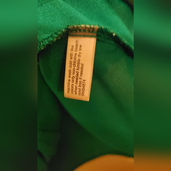 The Limited green sleeveless top - Picture 4 of 5